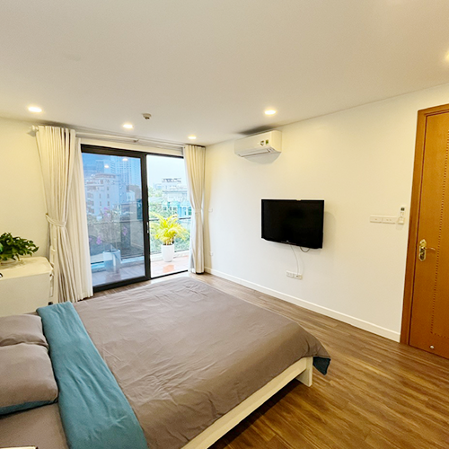 Grand Spring Suite • P203 (Lake Balcony) - 20 Phạm Huy Thông