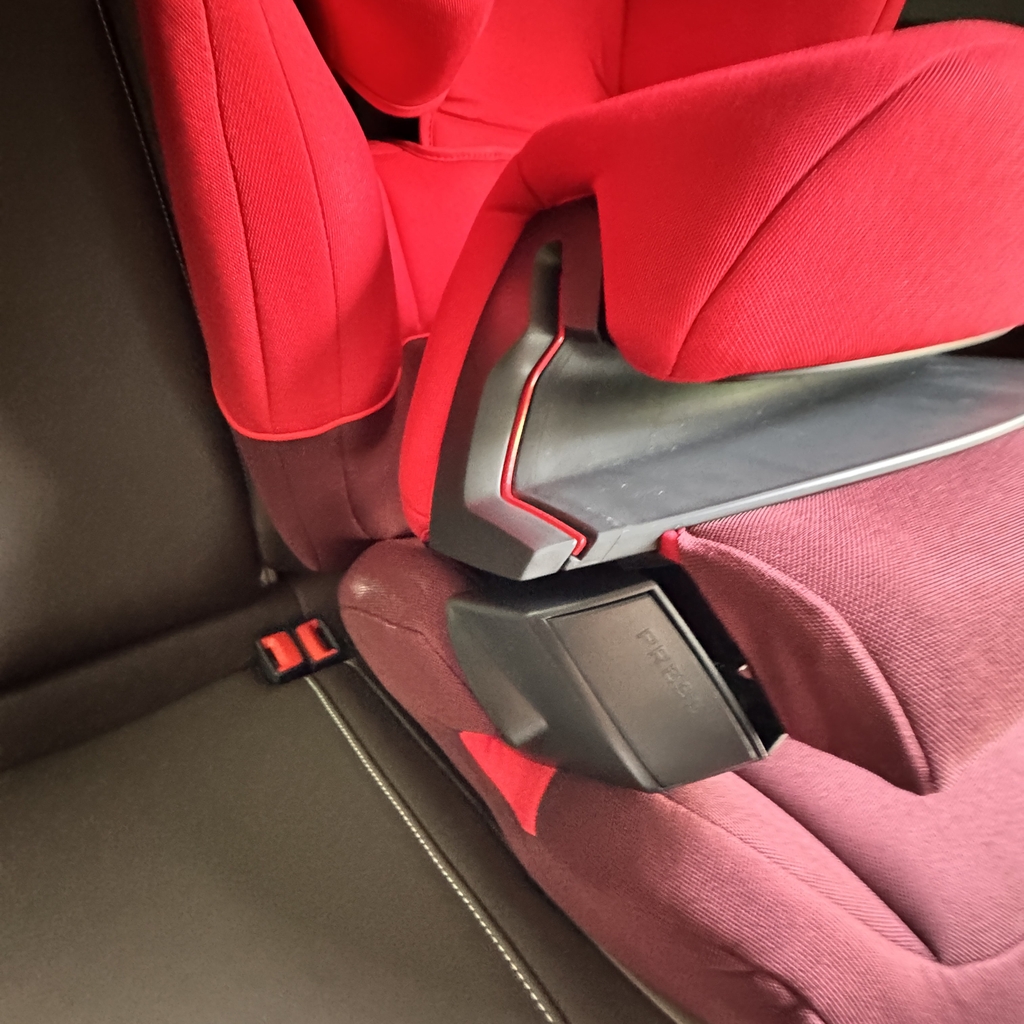[Ghế trẻ em] Thương hiệu Cybex CBX (Đức), cho 9 tháng-12 tuổi, khoá iSOFIX, có thể tháo rời đệm Booster