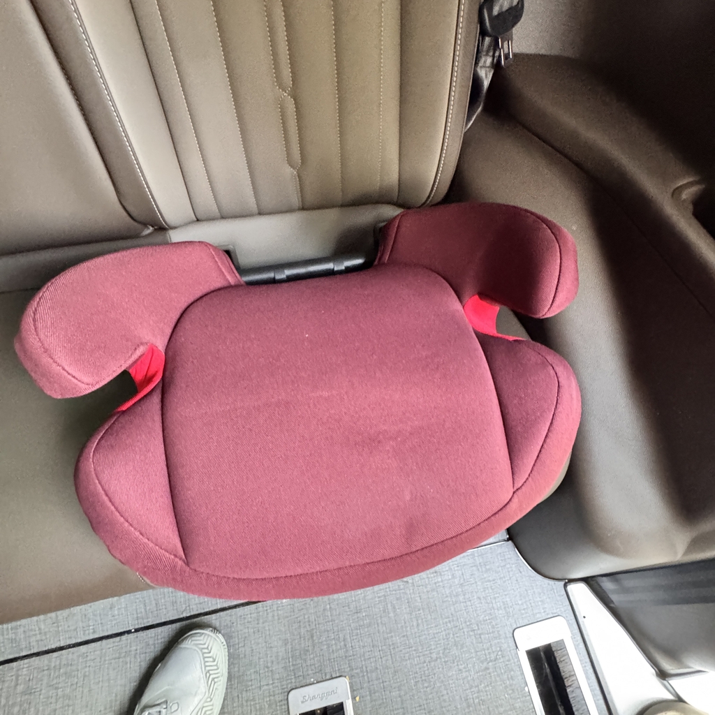 [Ghế trẻ em] Thương hiệu Cybex CBX (Đức), cho 9 tháng-12 tuổi, khoá iSOFIX, có thể tháo rời đệm Booster