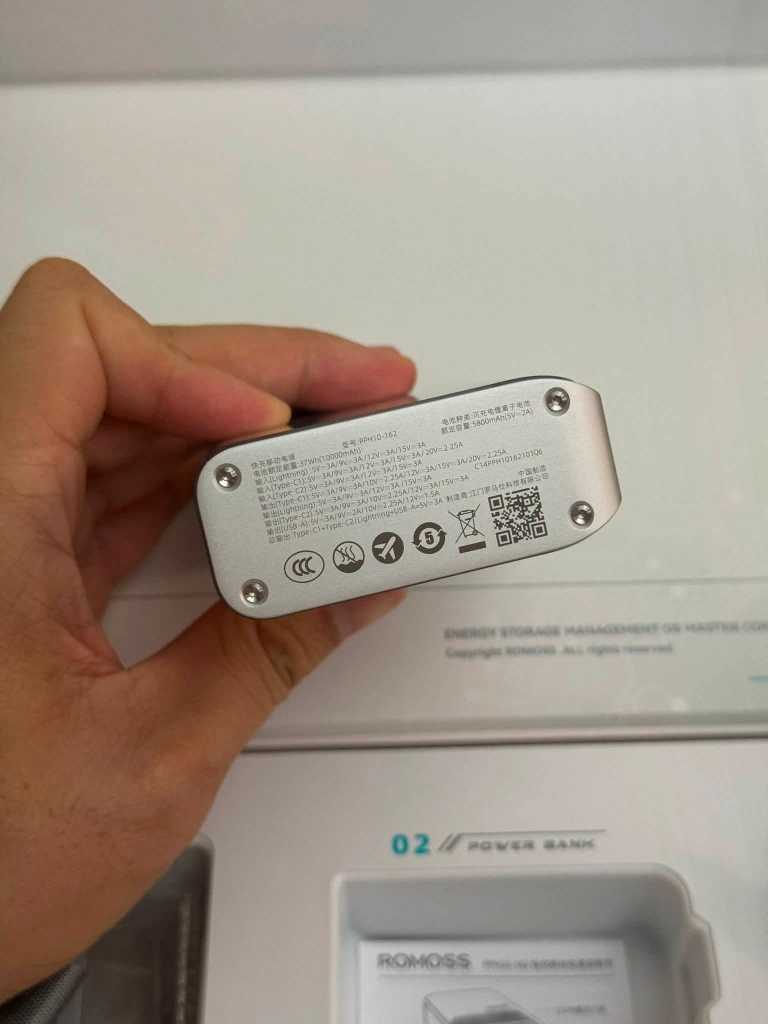 [Instock] ROMOSS SENSE 4X 10.000MAH 45W, THIẾT KẾ CỰC ĐẸP (Kho đối tác)