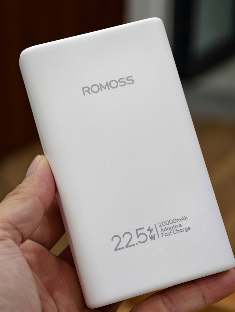 [Instock] PIN DỰ PHÒNG ROMOSS 20.000MAH 22.5W KÈM CÁP 2 ĐẦU TIỆN DỤNG  (Kho đối tác)