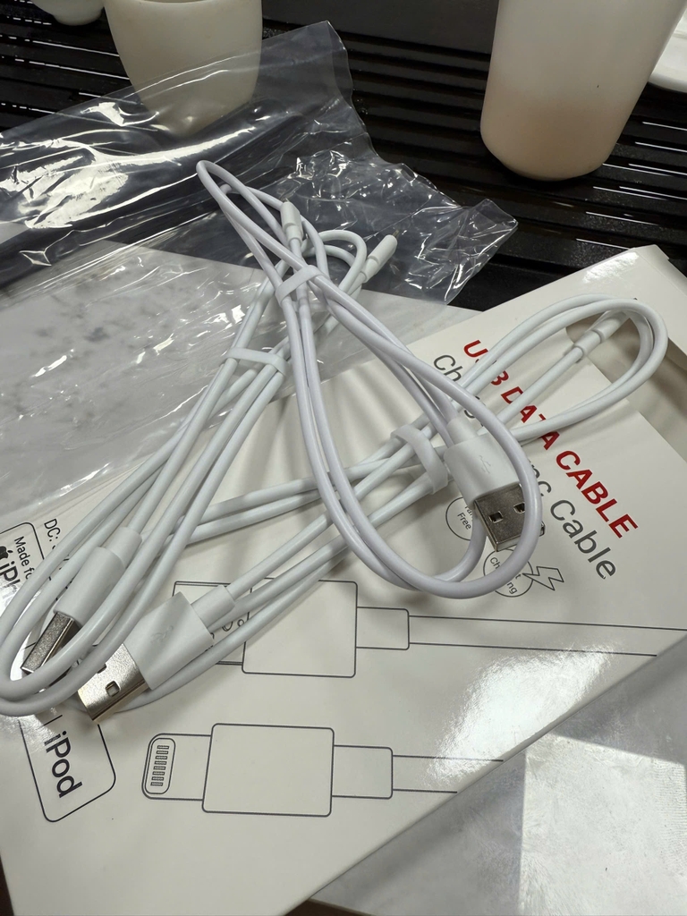 [Instock] BỘ 3 CÁP SẠC USB-A TO LIGHTING, NGUYÊN HỘP (Kho đối tác)