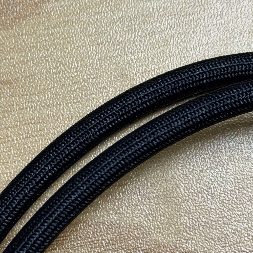 [ Instock ] Cable thunderbolt 5