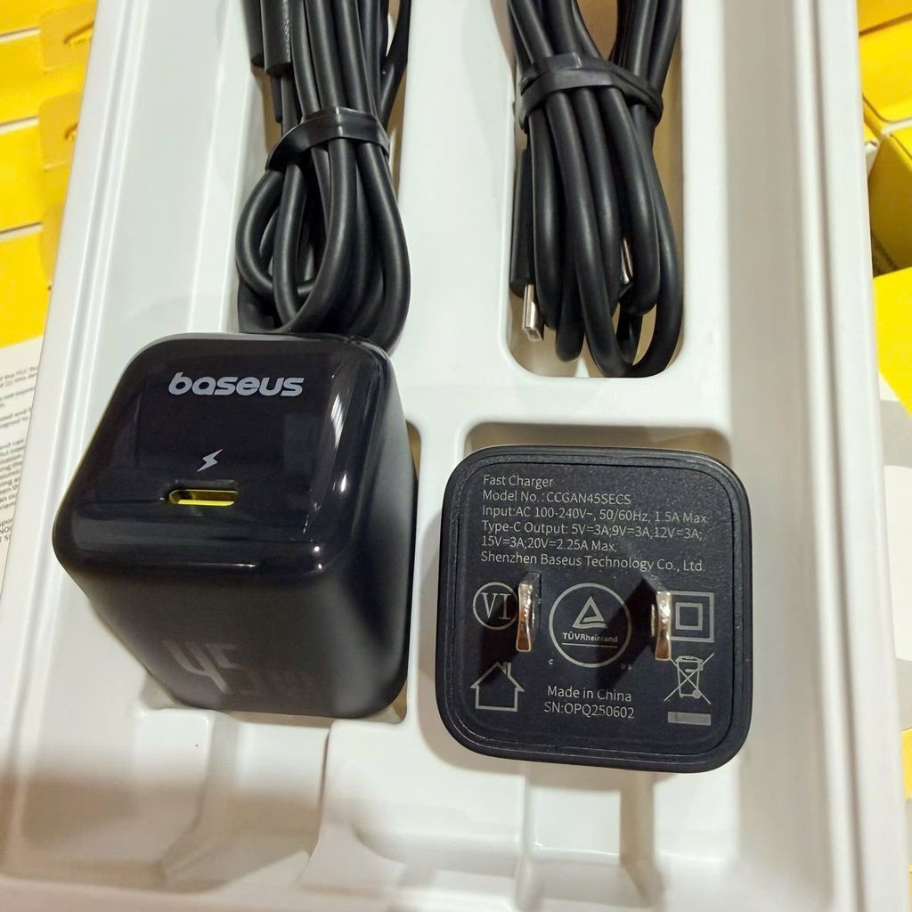 [Instock] Bộ củ + cáp sạc Baseus 45w, công nghệ GAN6 siêu nhỏ gọn (Kho đối tác)