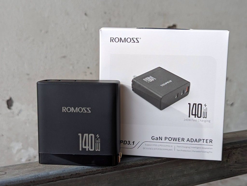 [Instock] CỦ SẠC ROMOSS 100W - 140W NHIỀU CỔNG, CHÂN GẬP GỌN (Kho đối tác)