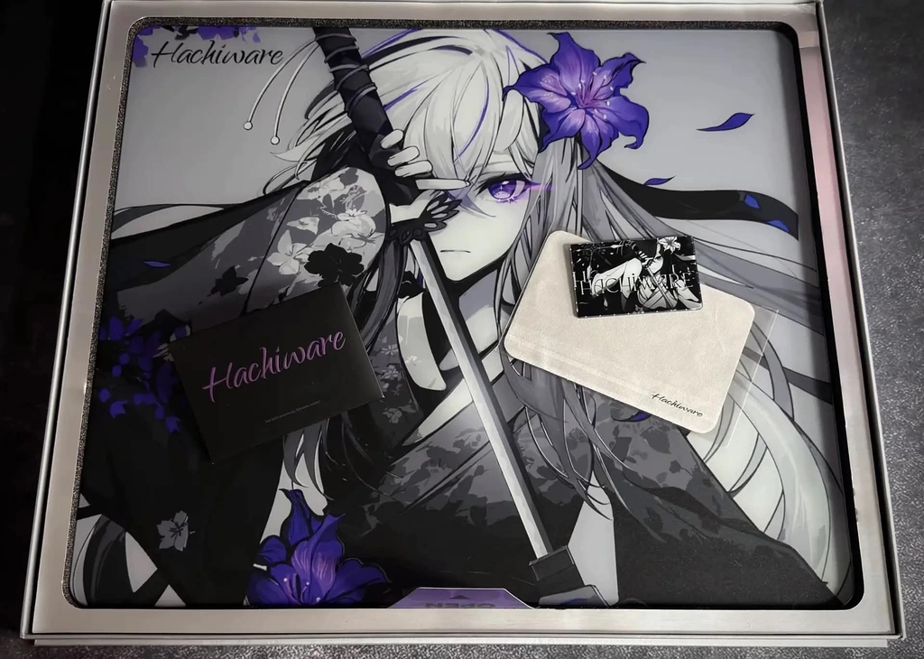 [ Order ] Pad kính Hachiware 花刃 V2