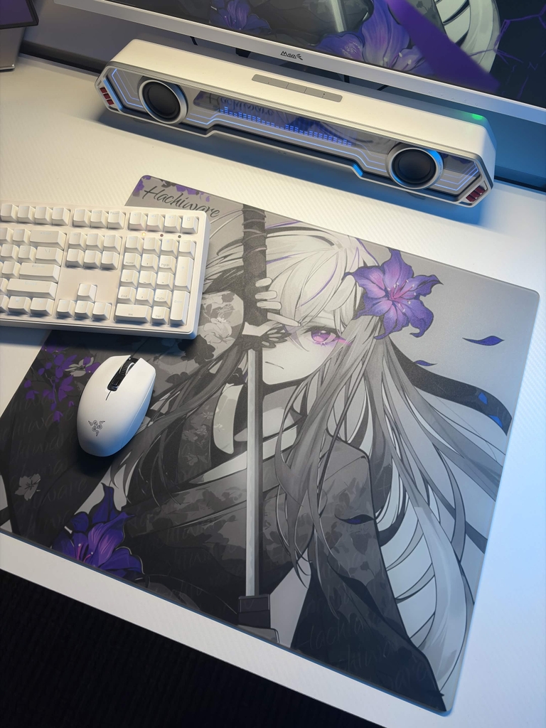 [ Order ] Pad kính Hachiware 花刃 V2