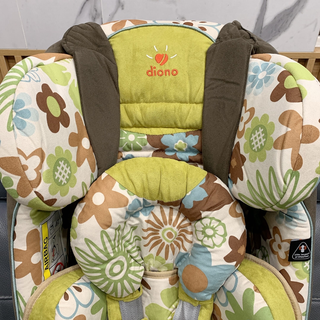 [Ghế trẻ em] Thương hiệu DIONO RADIAN RXT II (dành cho trẻ 0->22kg) hộp xấu