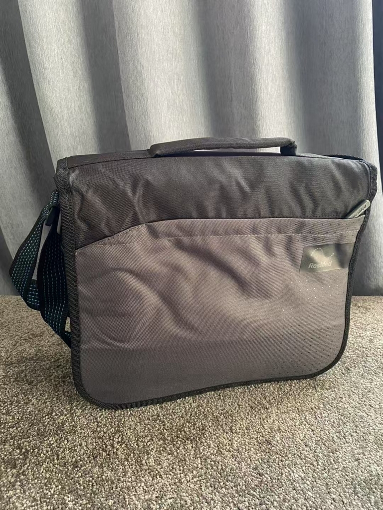 [Instock] Túi RESMED - Thương hiệu thiết bị y tế, chuyên dùng để đựng phụ kiện (Kho đối tác)