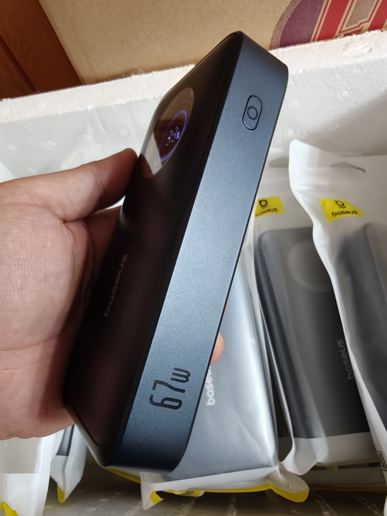 [Instock] PIN DỰ PHÒNG BASEUS ENERCORE CR11 67W 20.000MAH (Kho đối tác)