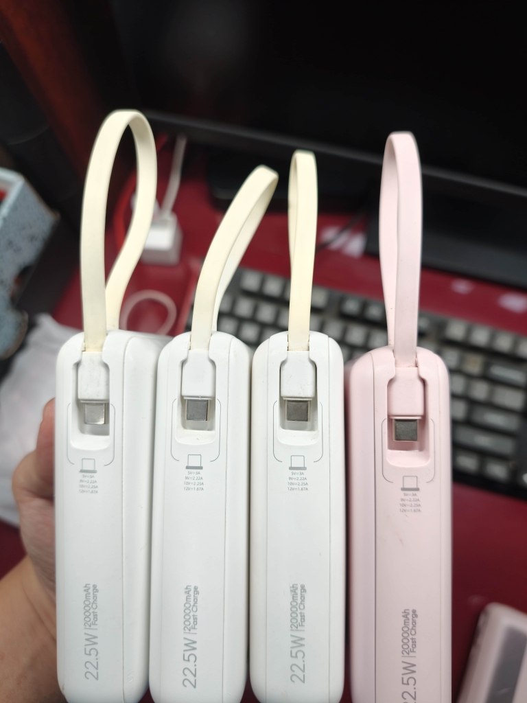 [Thanh lý] PIN ROMOSS 20.000MAH 22.5W KÈM 2 CÁP C+L (Kho đối tác)