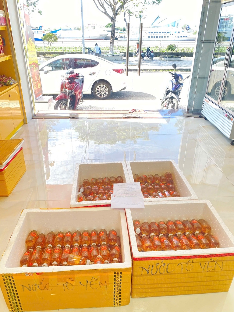 ❤️500 CHAI NƯỚC TỔ YẾN - VI CÁ❤️
