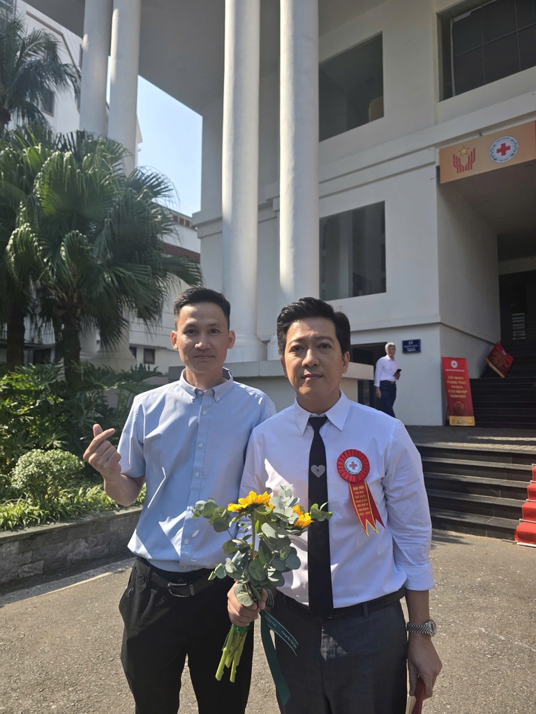 Khi các Anh trai Yêu nước có hẹn gặp nhau 🌹