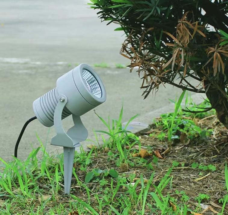 Đèn chiếu cây SLCCDP85