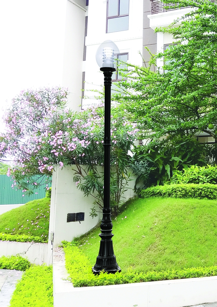 Cột đèn sân vườn Pluto