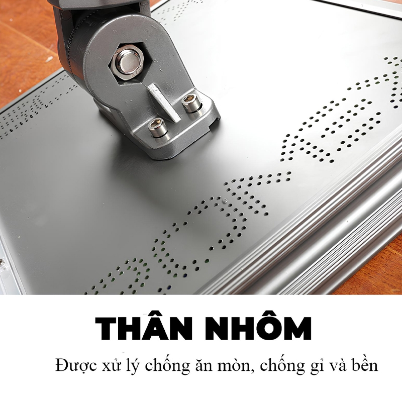Đèn đường năng lượng mặt trời SL-D200BC