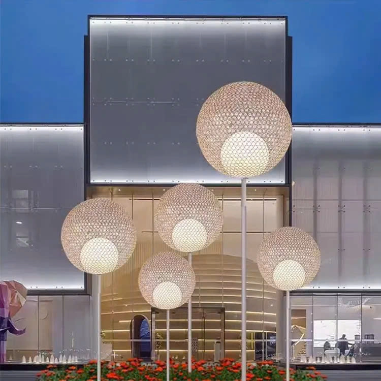 Đèn LED Quả Cầu Hoa Sắt Rỗng Giữa - Bóng Tròn Đôi Đẹp Lạ - Chiếu sáng & trang trí cảnh quan