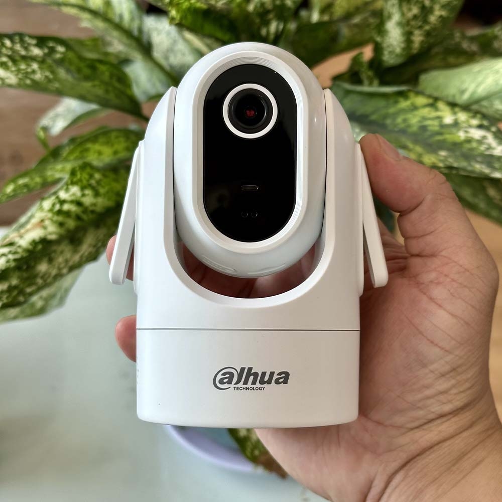Camera DAHUA DH-H4C (Wifi 4MP, quay quét, loa mic đàm thoại)
