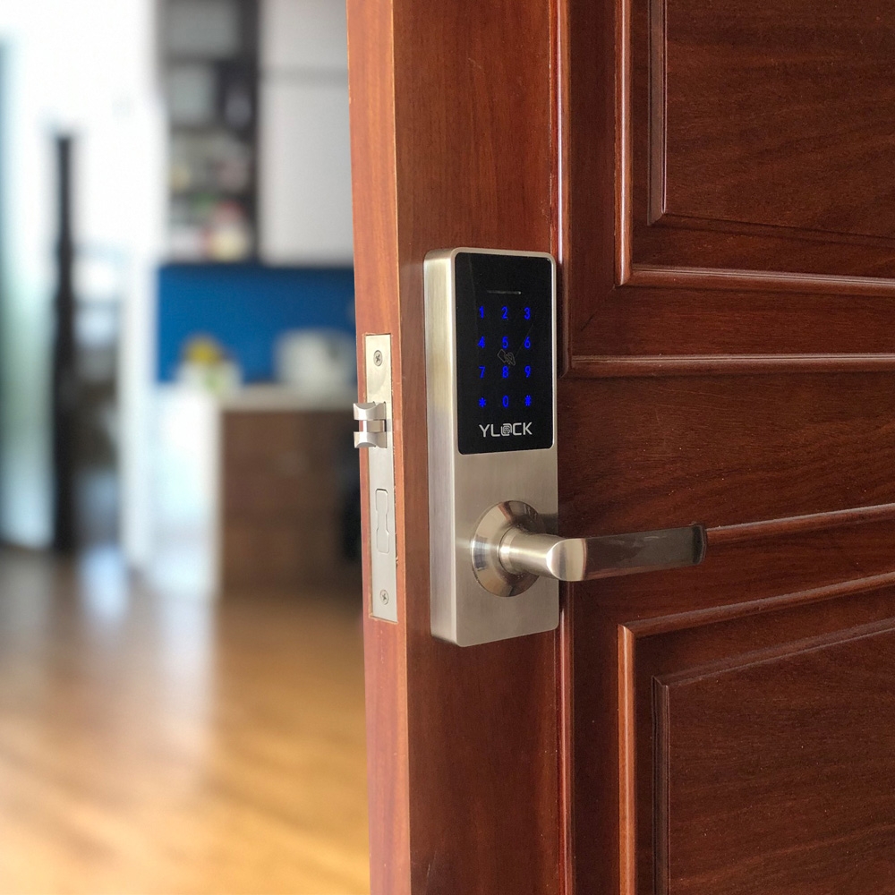 Khóa cửa điện tử YLOCK YL-6675 Thẻ từ, Mật mã, Khóa cơ
