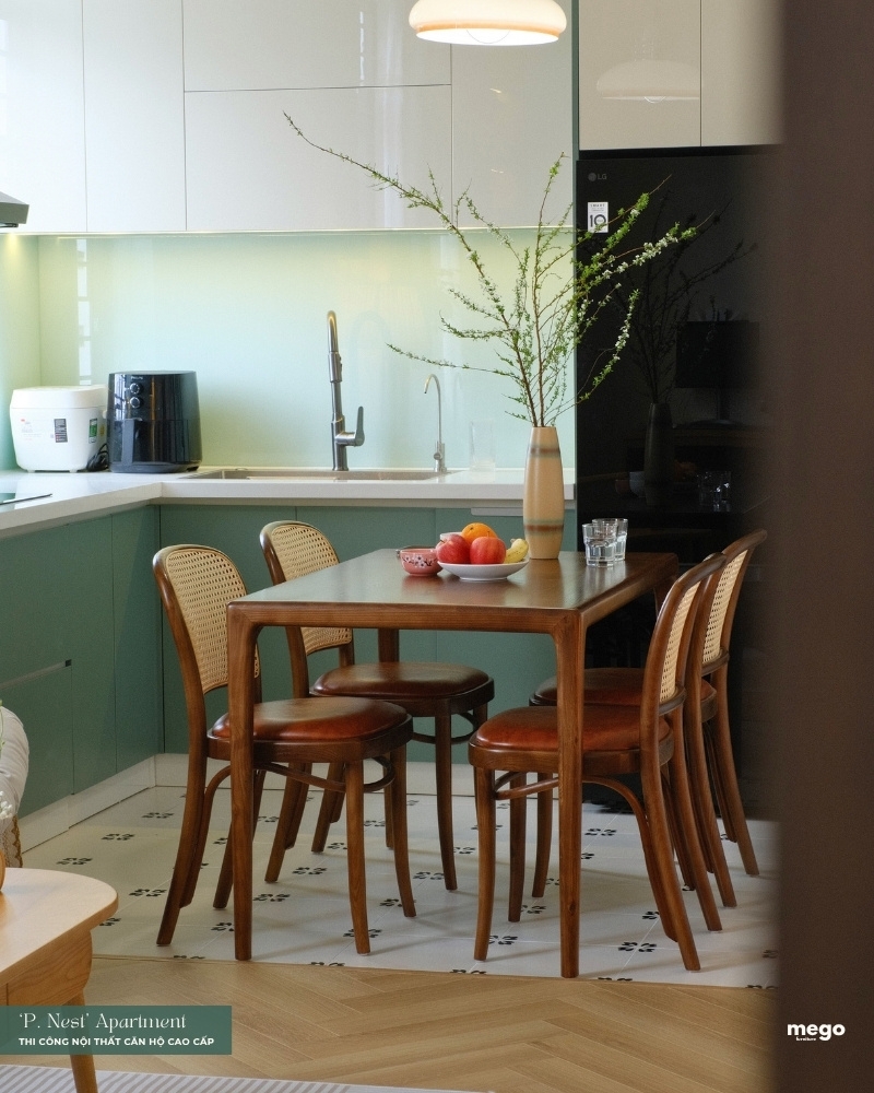 Bàn ăn gỗ Sồi Nga