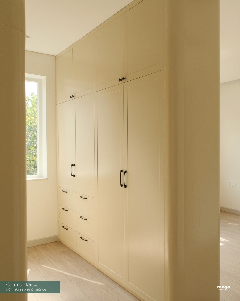 Hệ tủ kịch trần-1