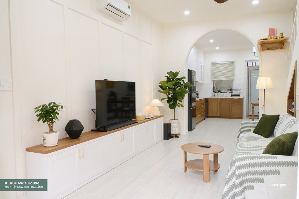 Không gian phòng khách và bếp (2)