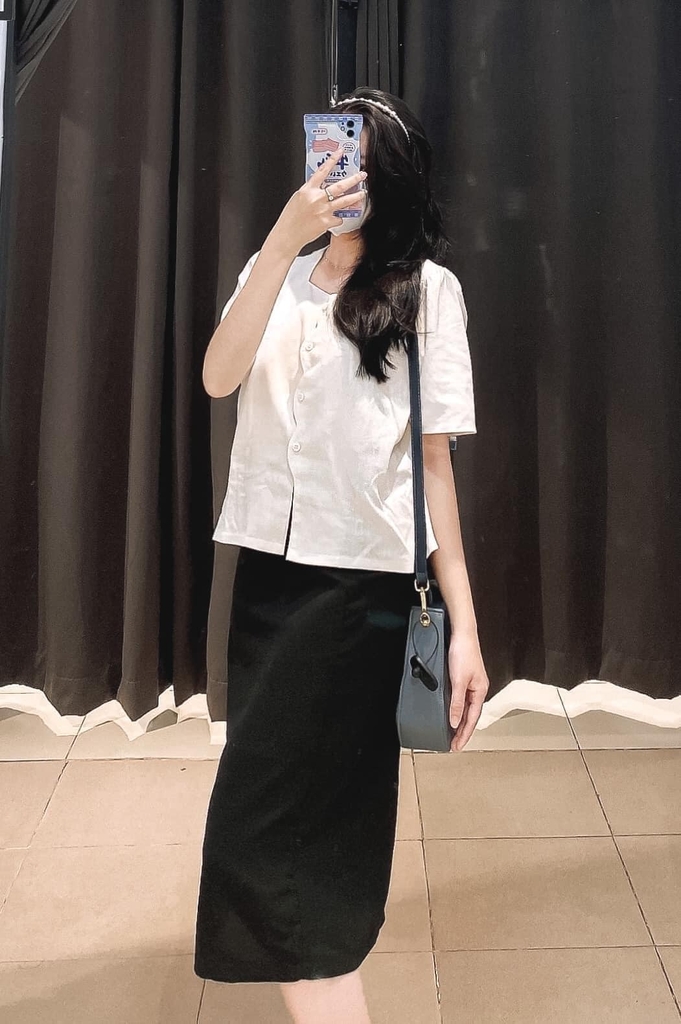 Chân váy jean đen dáng dài viền chỉ nổi xẻ sau chun eo - Chân váy |  ThờiTrangNữ.vn