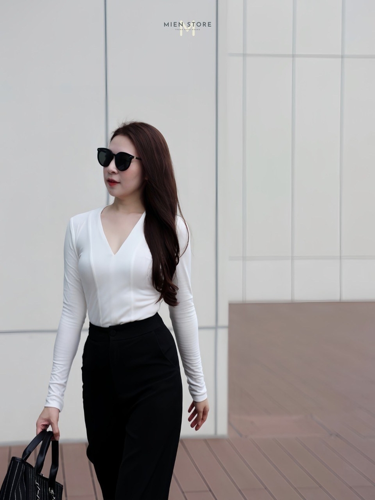 ÁO THUN CỔ V - V TOP BY MIEN