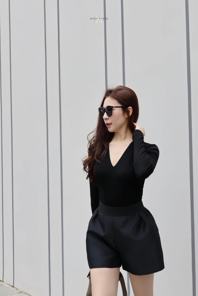 ÁO THUN CỔ V - V TOP BY MIEN