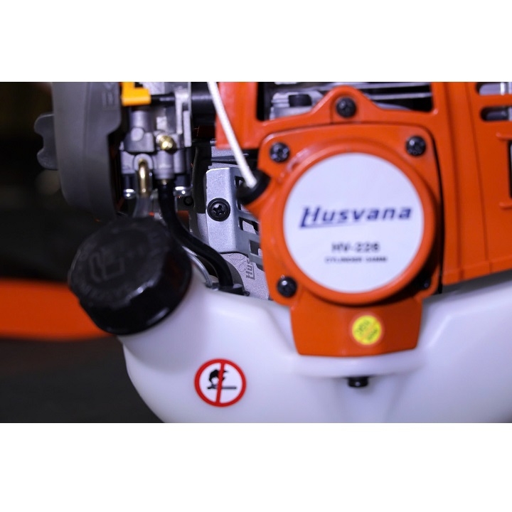 Máy Cắt Cỏ 2 Thì Đeo Lưng Husvana 750W HV-226