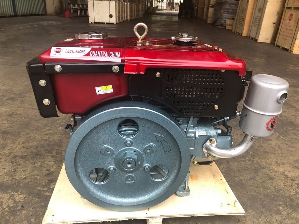 Máy Nổ Dầu Quantrai 8HP QT R180ND (D8 Gió Đèn Đề)