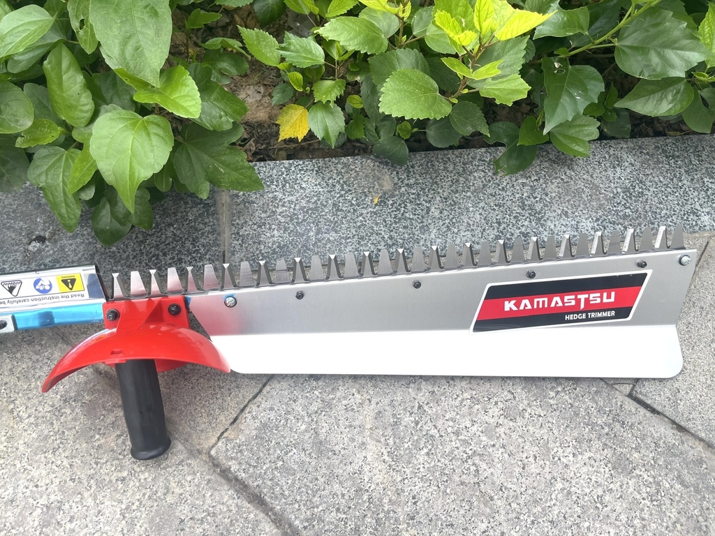 Máy Tỉa Cành Kamastsu KM230T