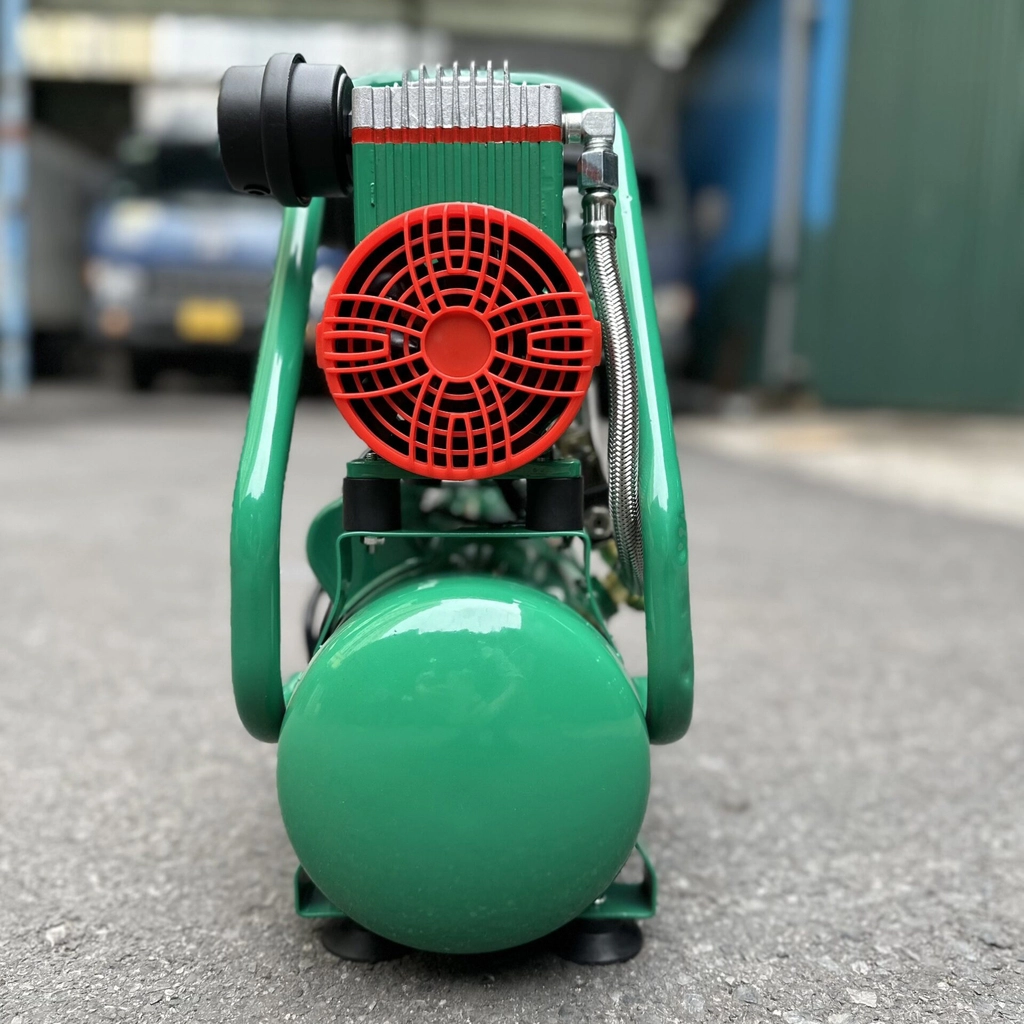 Máy Nén Khí Không Dầu Lên Hơi Nhanh Romano 1.5HP 12L RM16H14L