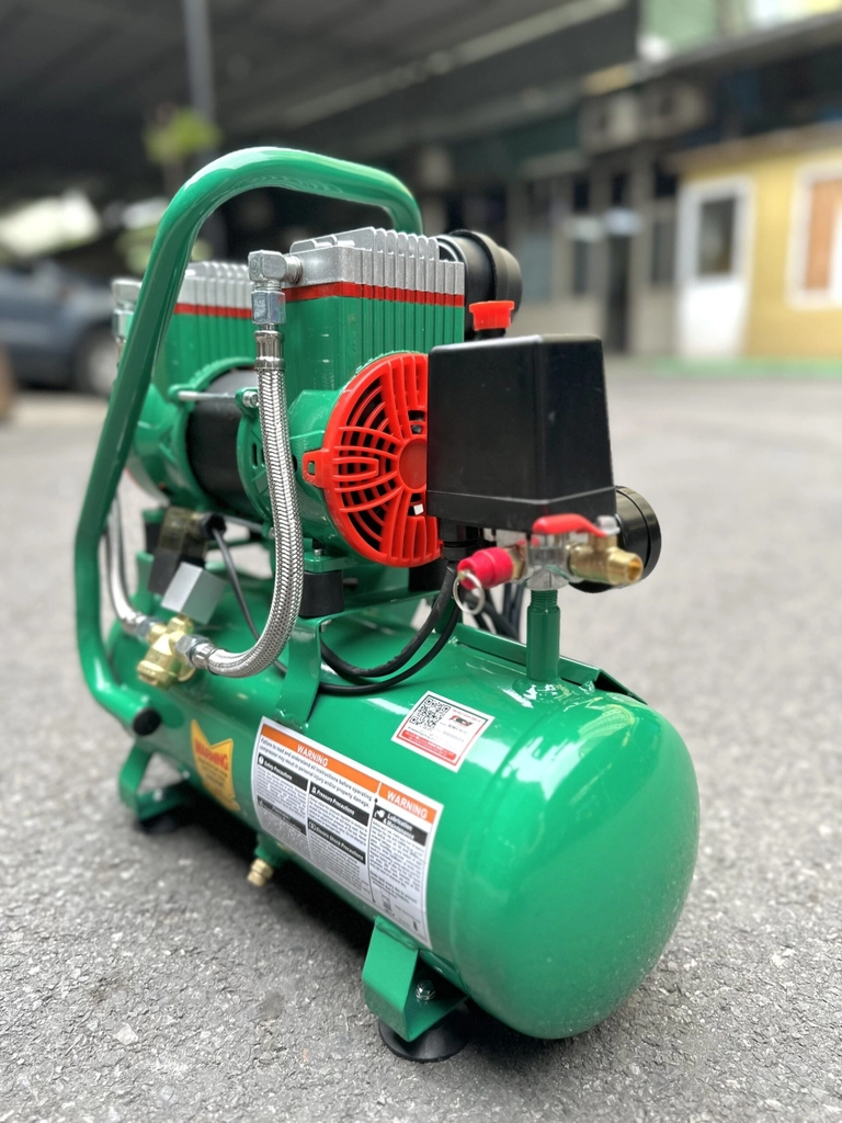 Máy Nén Khí Không Dầu Lên Hơi Nhanh Romano 1.5HP 12L RM16H14L