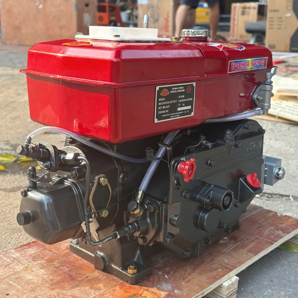 Đầu Nổ Chạy Dầu Dongfeng 8HP D8 R180M Đề