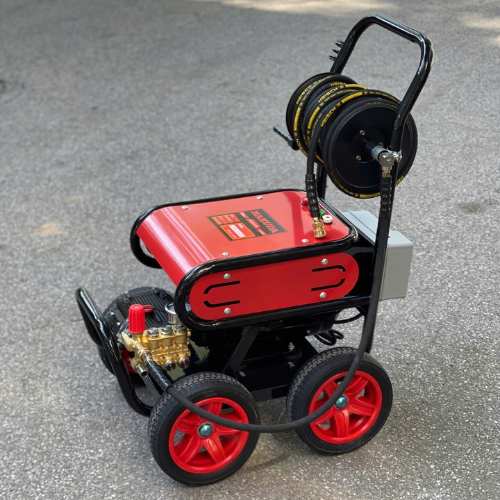 Máy Rửa Xe Công Nghiệp Hakuda 3KW MRXCAHKD3500