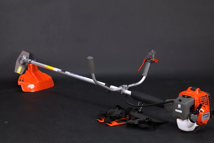 Máy Cắt Cỏ 2 Thì Đeo Vai 2.2KW Huskorea HK-553RSP