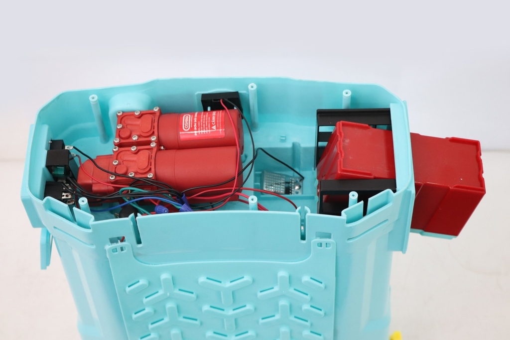Bình Xịt Điện 20L Oshima Li20R-DP Pin Lithium Bơm Đôi