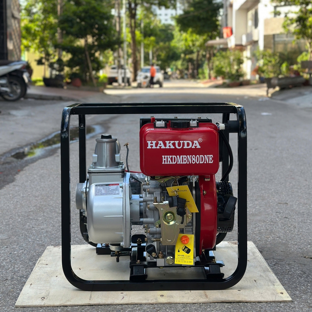 Máy Bơm Nước Chạy Dầu 4KW Hakuda HKDMBN80DNE Có Đề