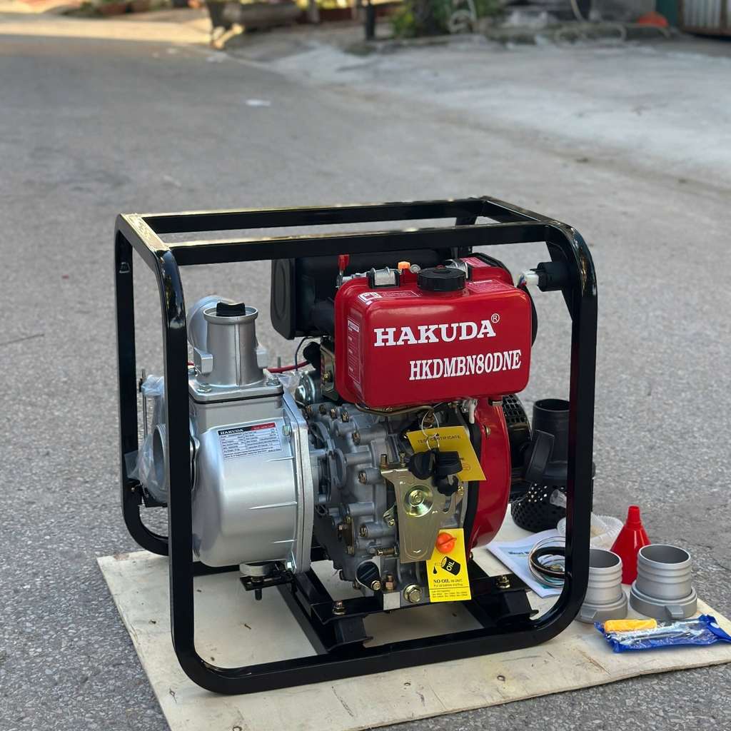 Máy Bơm Nước Chạy Dầu 4KW Hakuda HKDMBN80DNE Có Đề