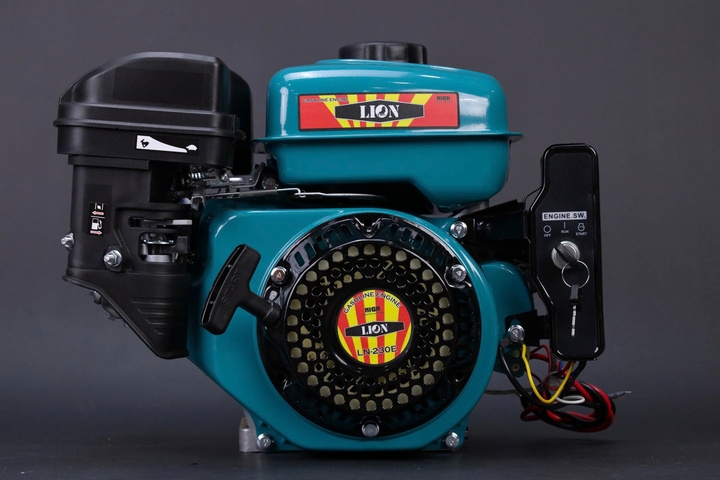 Động Cơ Chạy Xăng 7.5HP Lion LN-230E Có Đề