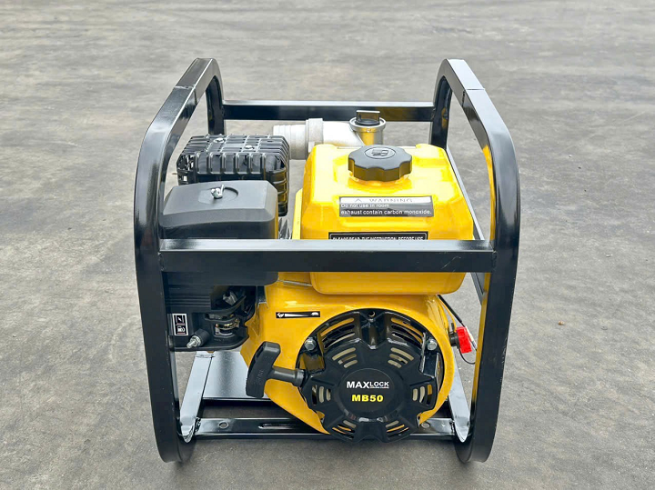 Máy Bơm Nước Chạy Xăng Maxlock 5.5HP MB50