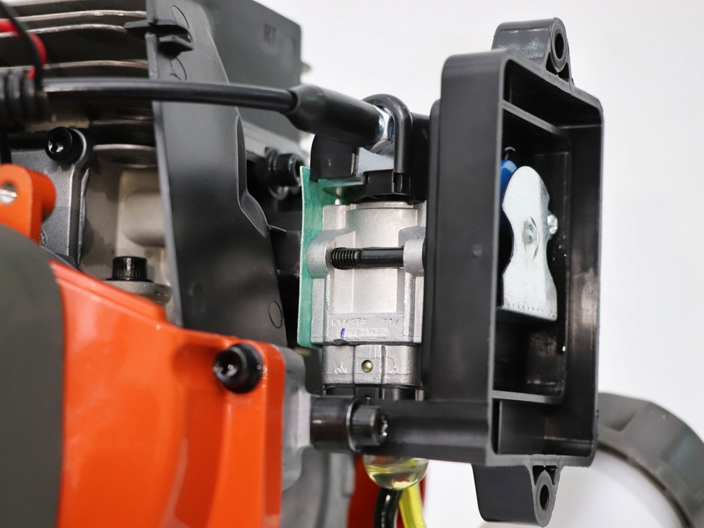 Máy Cắt Cỏ 2 Thì Oshima 553RS 2.3kW