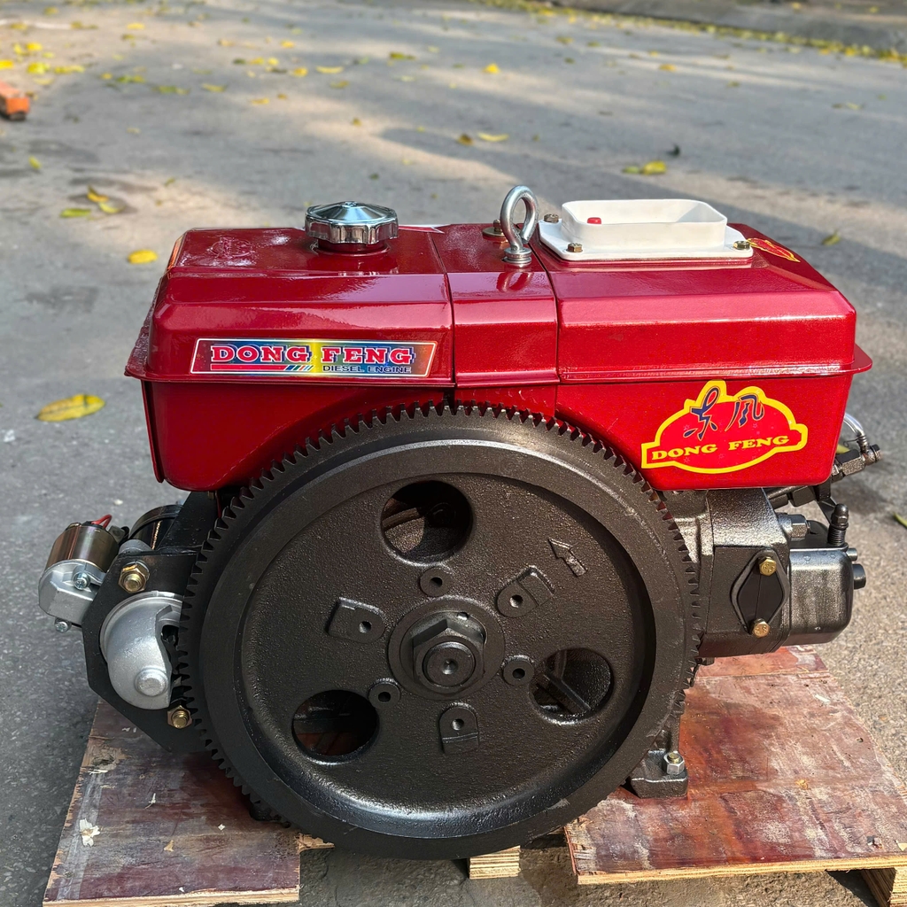 Đầu Nổ Chạy Dầu Dongfeng 8HP D8 R180M Đề