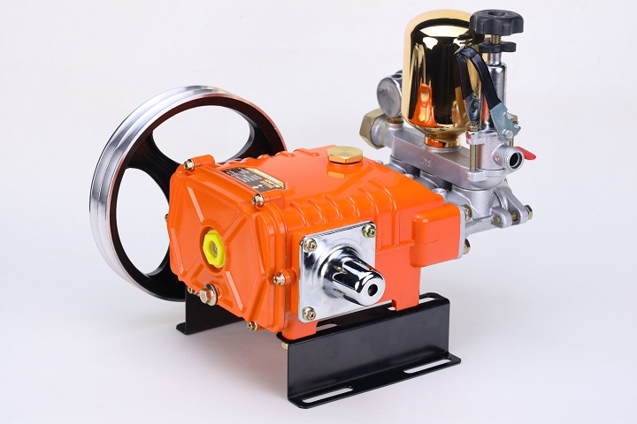 Đầu Phun Xịt Áp Lực 2HP Bear BE-49CP Piston Sứ