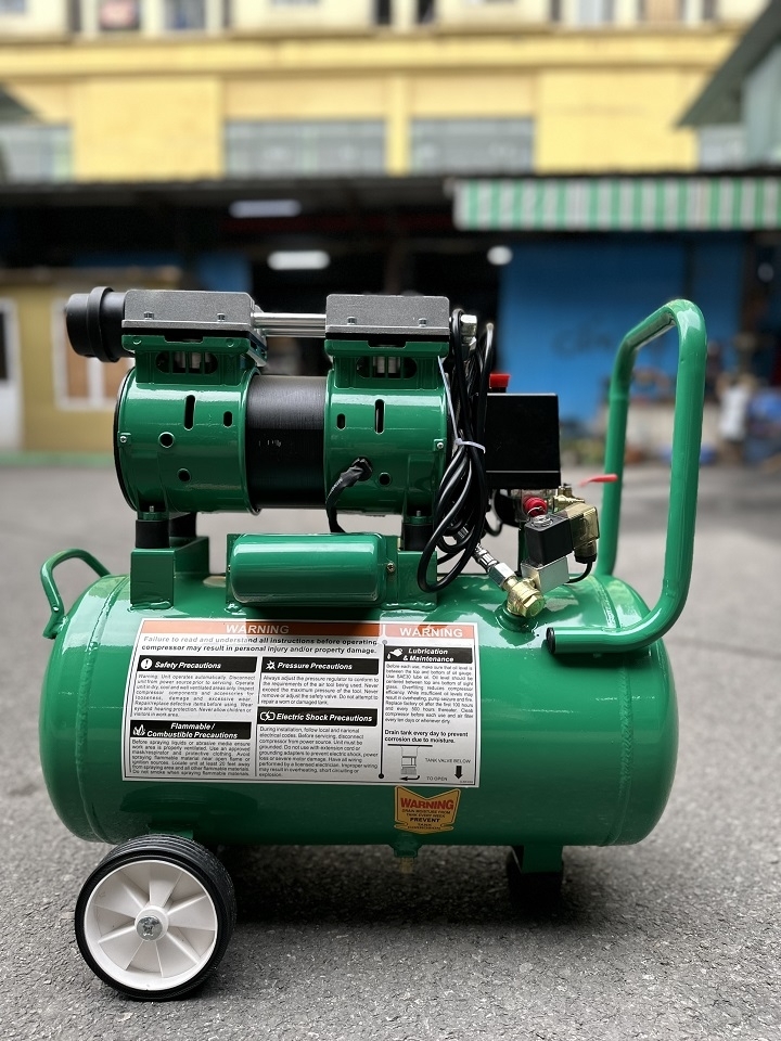 Máy Nén Khí Không Dầu Romano 840W 30L RM850/30