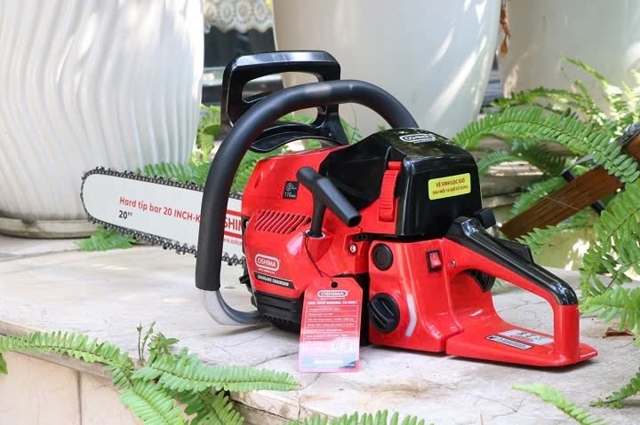 Máy Cưa Xích 2 Thì 2.4KW Oshima CX-5801