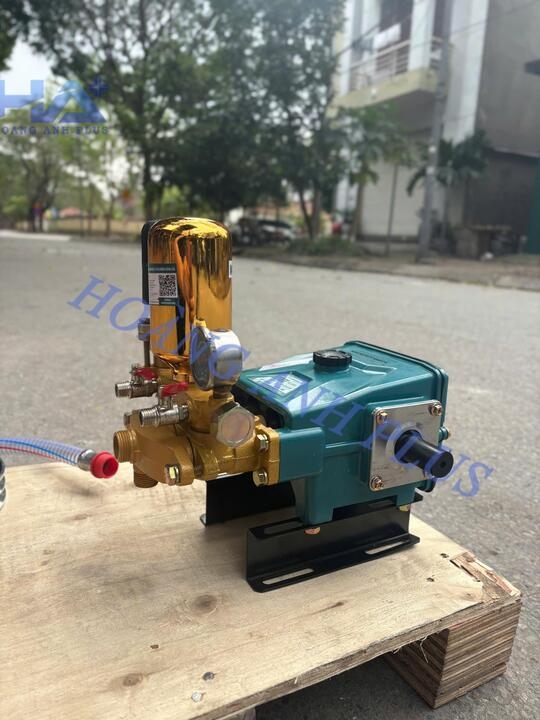 Đầu Phun Xịt Áp Lực 1HP Nakawa NK-338SU Piston Sứ