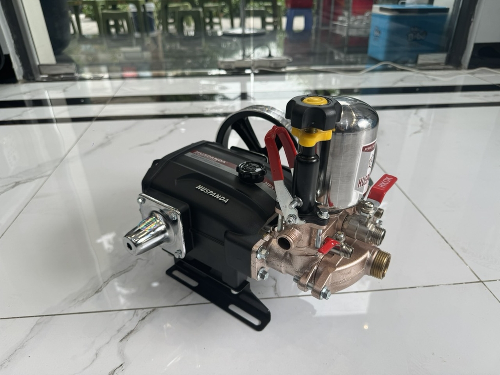 Đầu Xịt Áp Lực Huspanda 1.5Hp HPX-25C Piston Sứ
