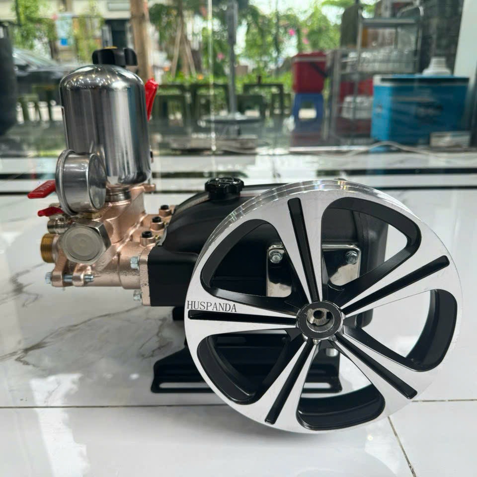 Đầu Xịt Áp Lực Huspanda 1.5Hp HPX-25C Piston Sứ